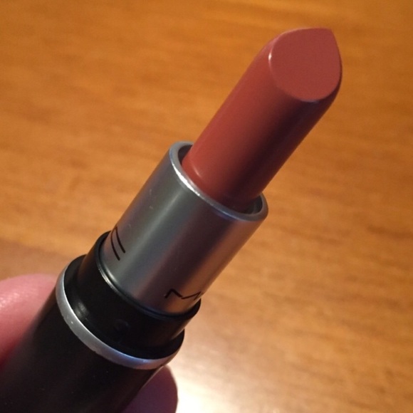 MAC Satin Lipstick Mocha - Picture 3 of 14
